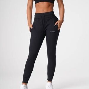 listing-status-banner